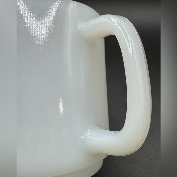 Vintage 70’s Glasbake Christmas Wreath Milk Glass Coffee Cup Mug Holiday - Picture 5 of 5